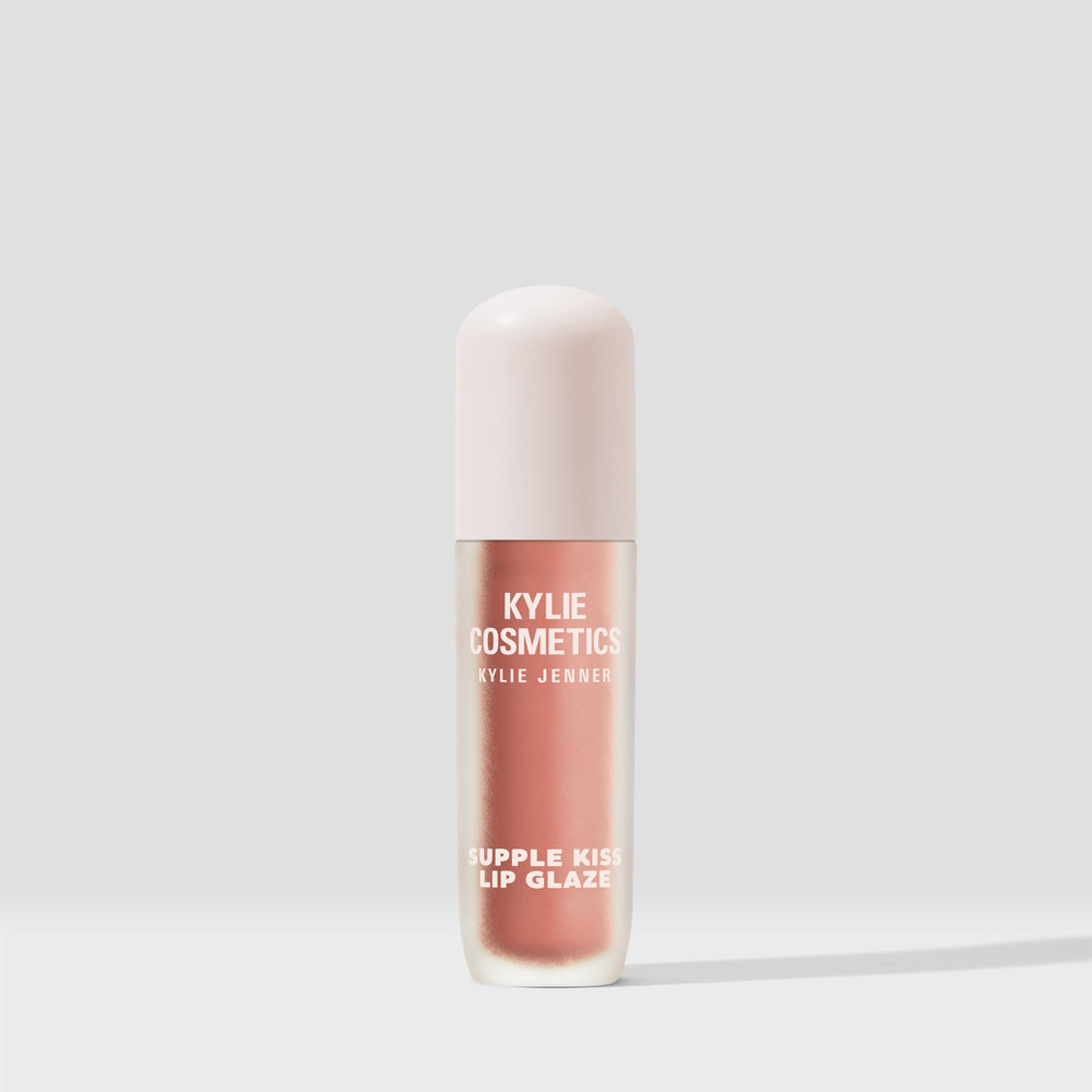 Kylie's Skin Tint Campaign Look Bundle